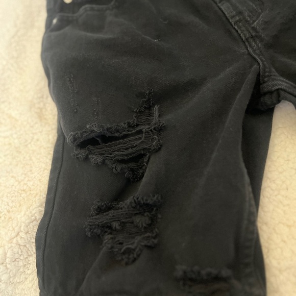 PacSun Black Jean Shorts Raw Hem - Picture 5 of 7